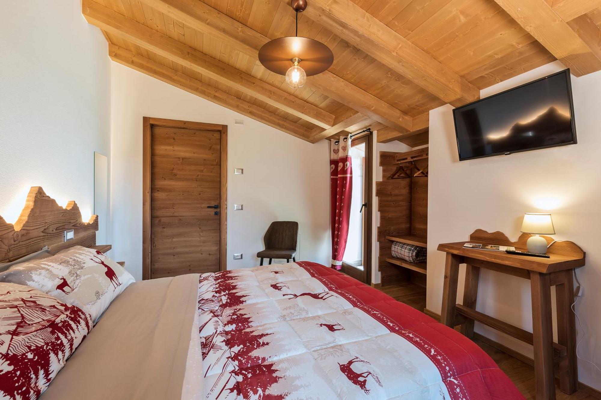 Locanda "Al Terrazzo" Erbezzo Εξωτερικό φωτογραφία